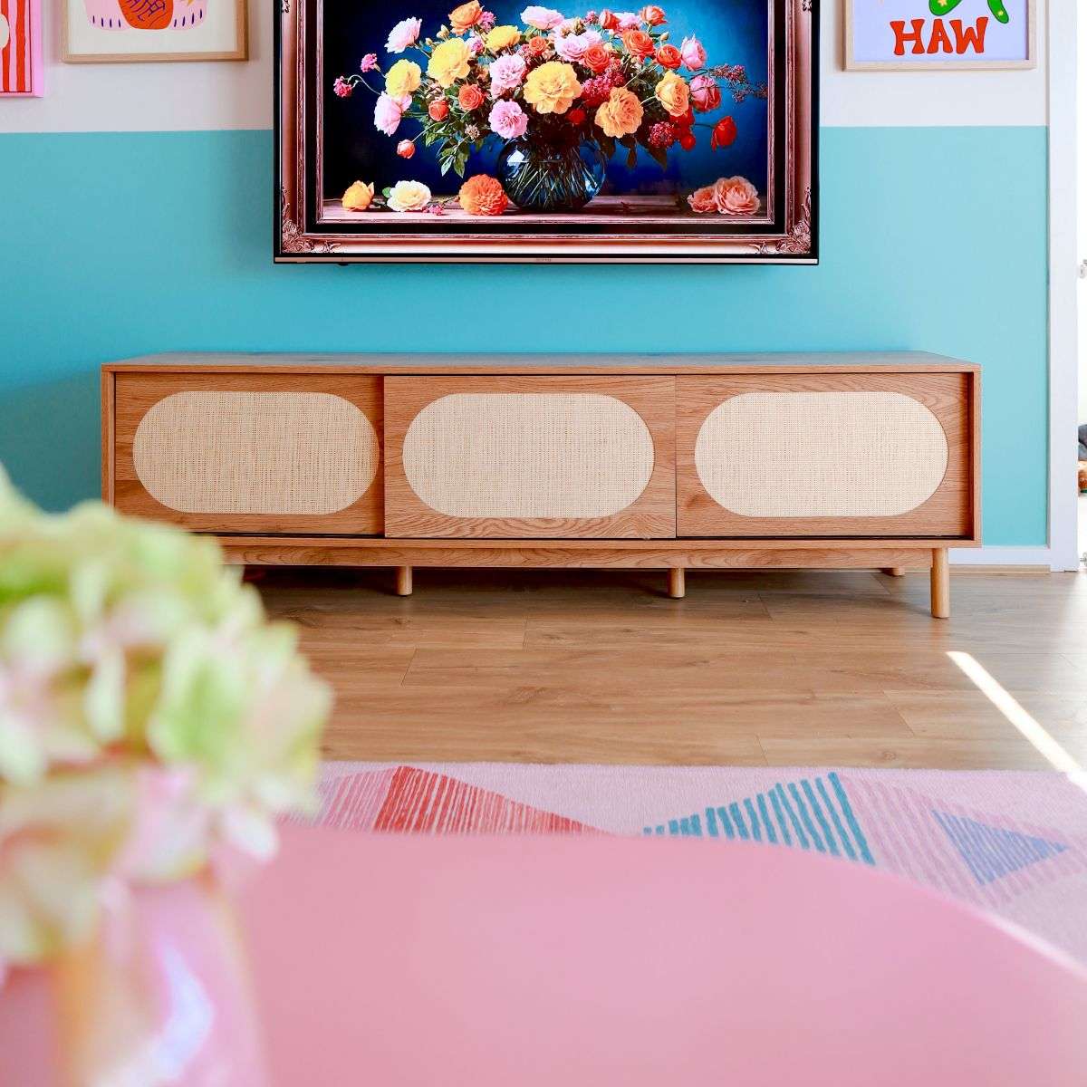 Canyon Entertainment Unit - Large