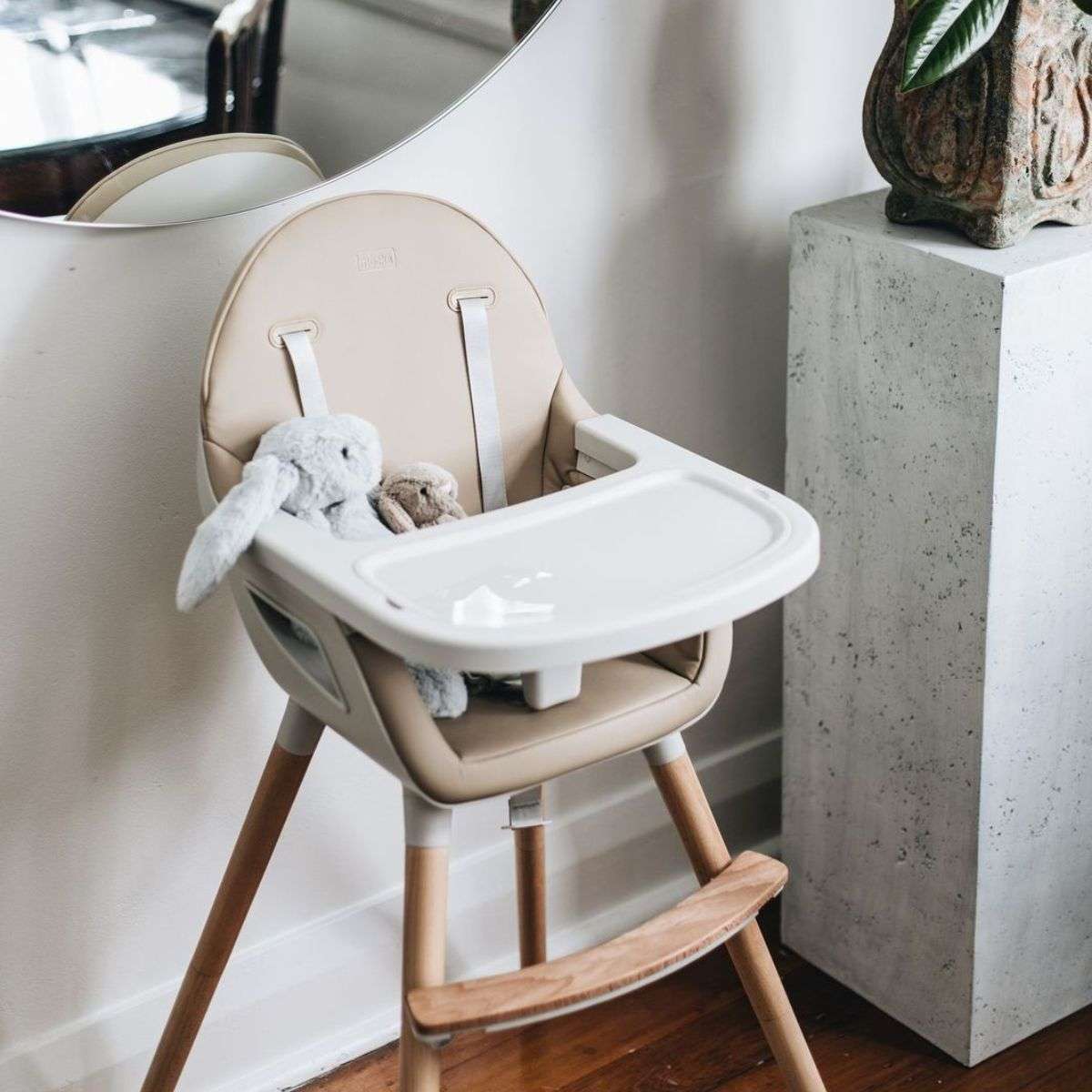 Aiden Highchair - Latte - Mocka Australia