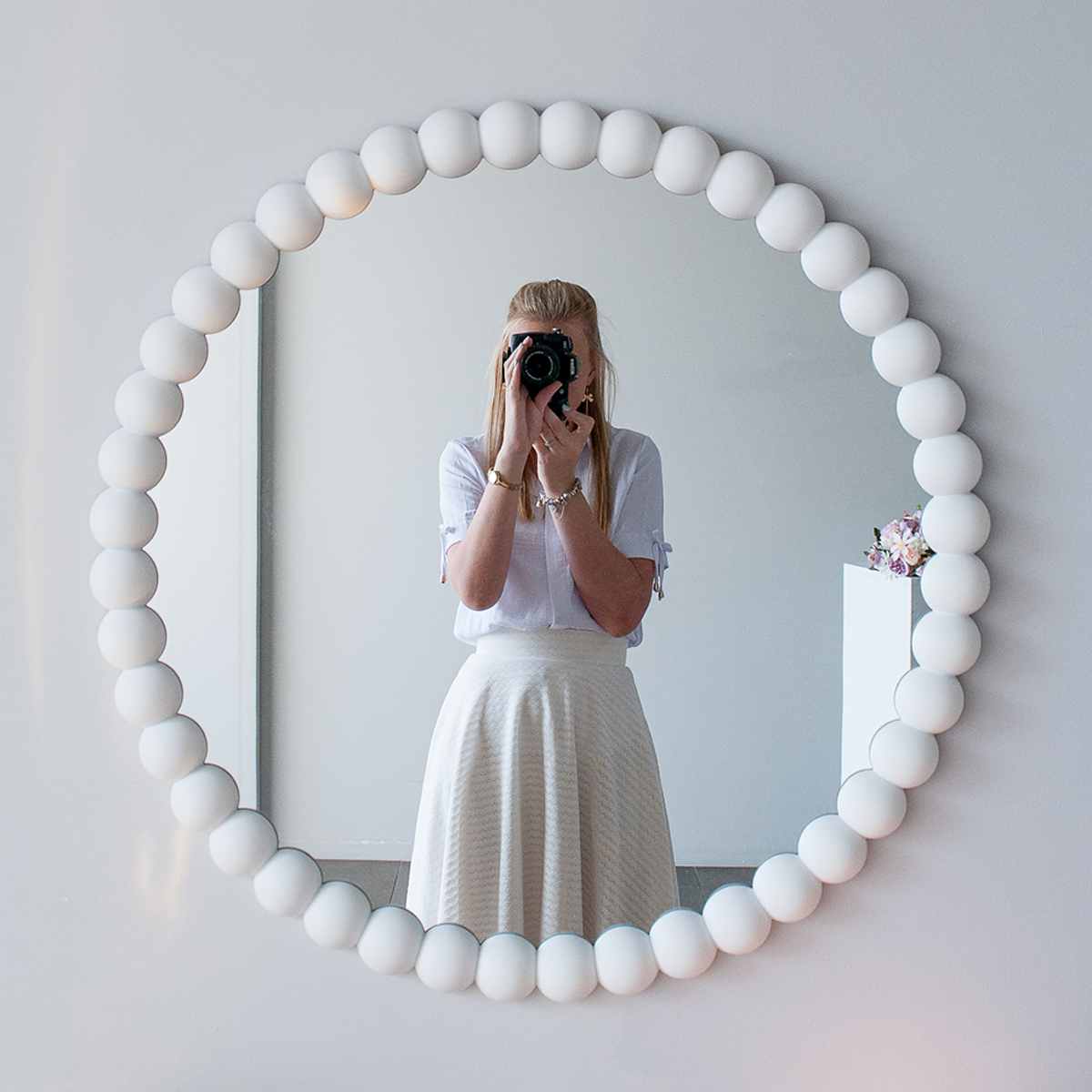 Bobbin Mirror - Round - White