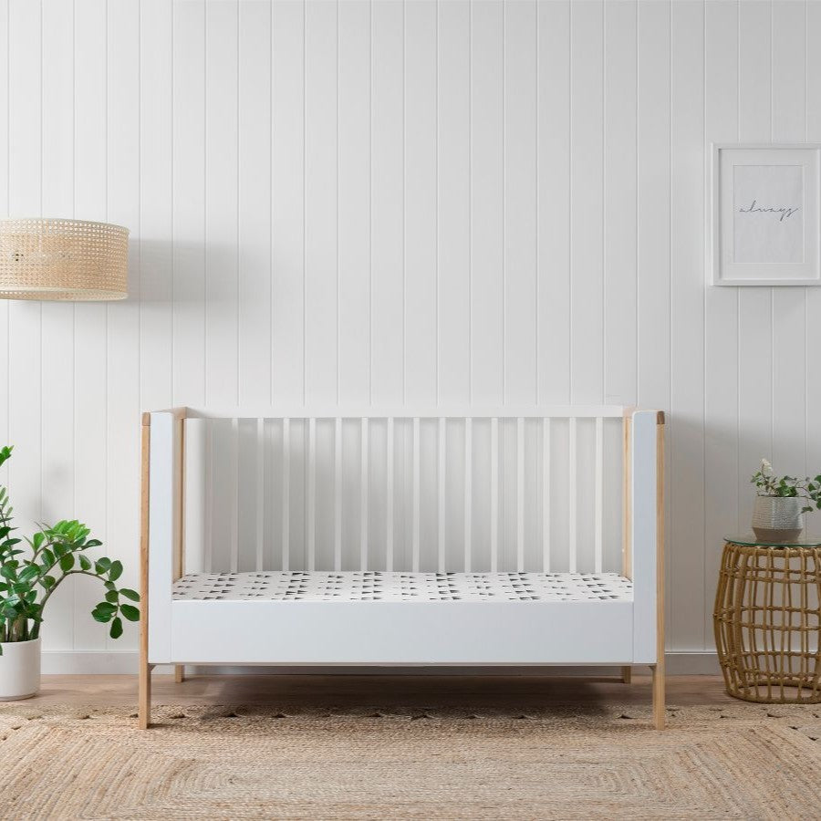 Mocka Cot Toddler Bed Conversion - White