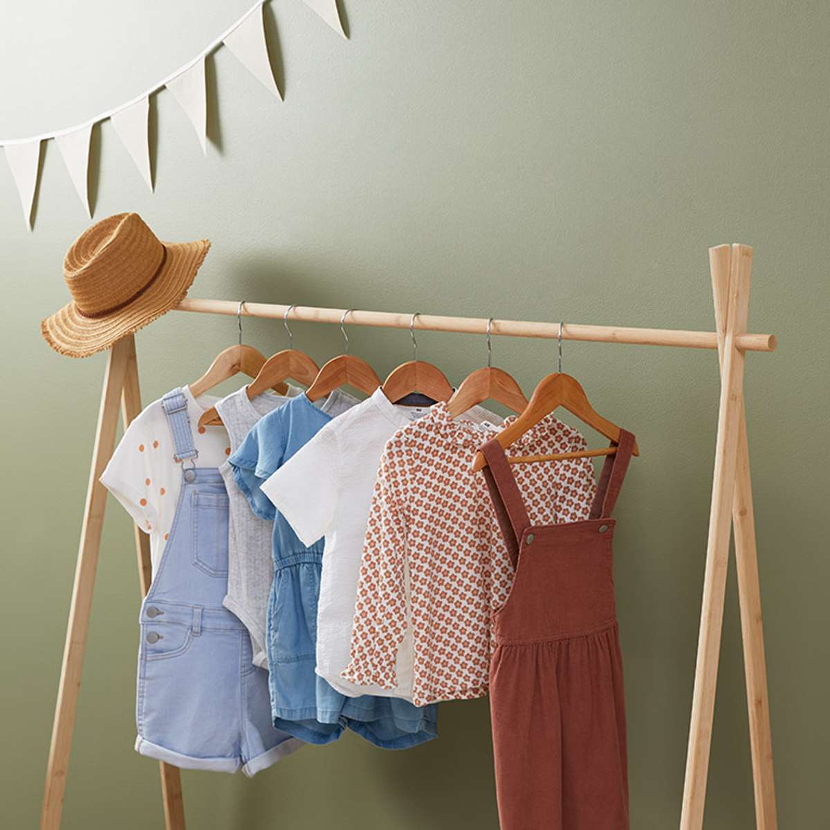 Minka A-Frame - Small