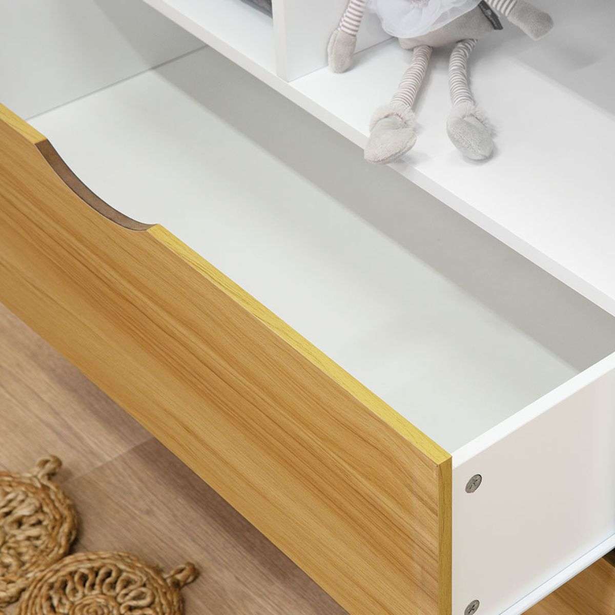 Brooklyn Change Table - White / Natural
