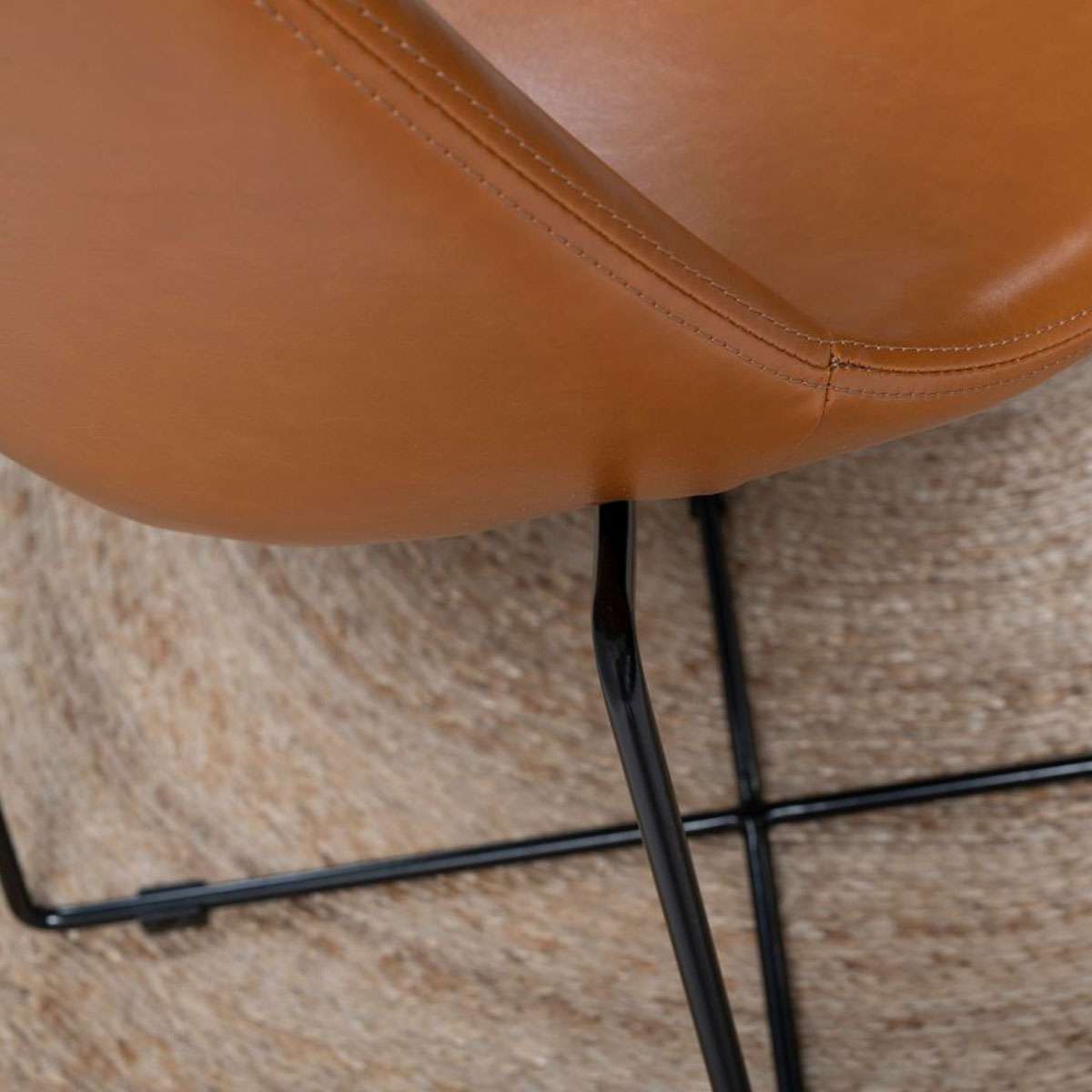 Porter Chair - Tan