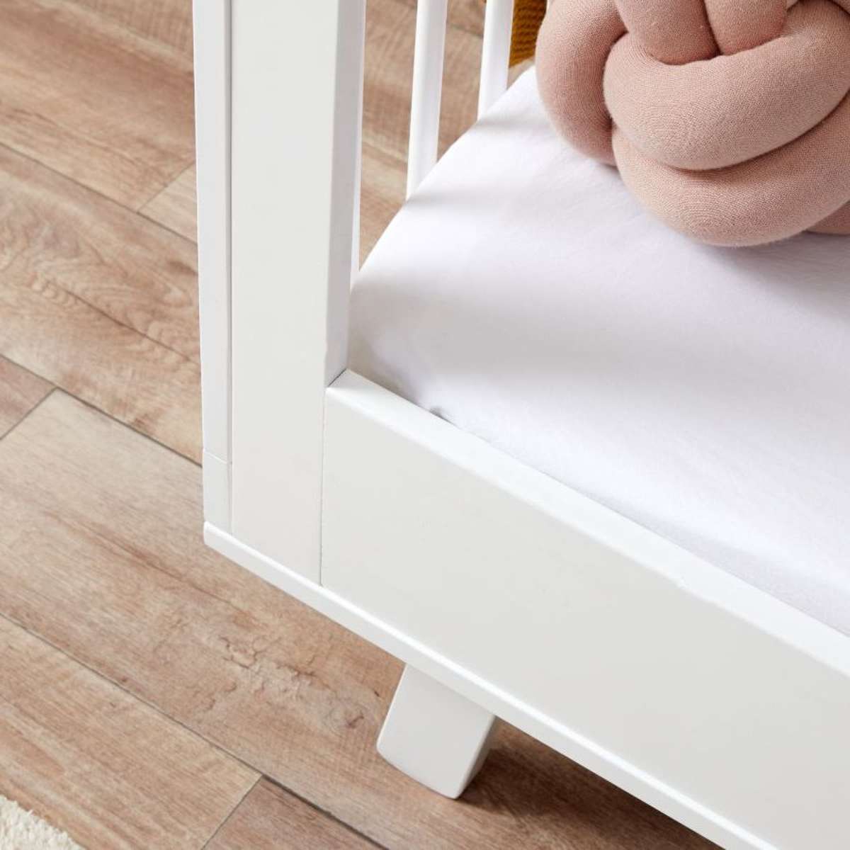 Aspen Cot Toddler Bed Conversion - White