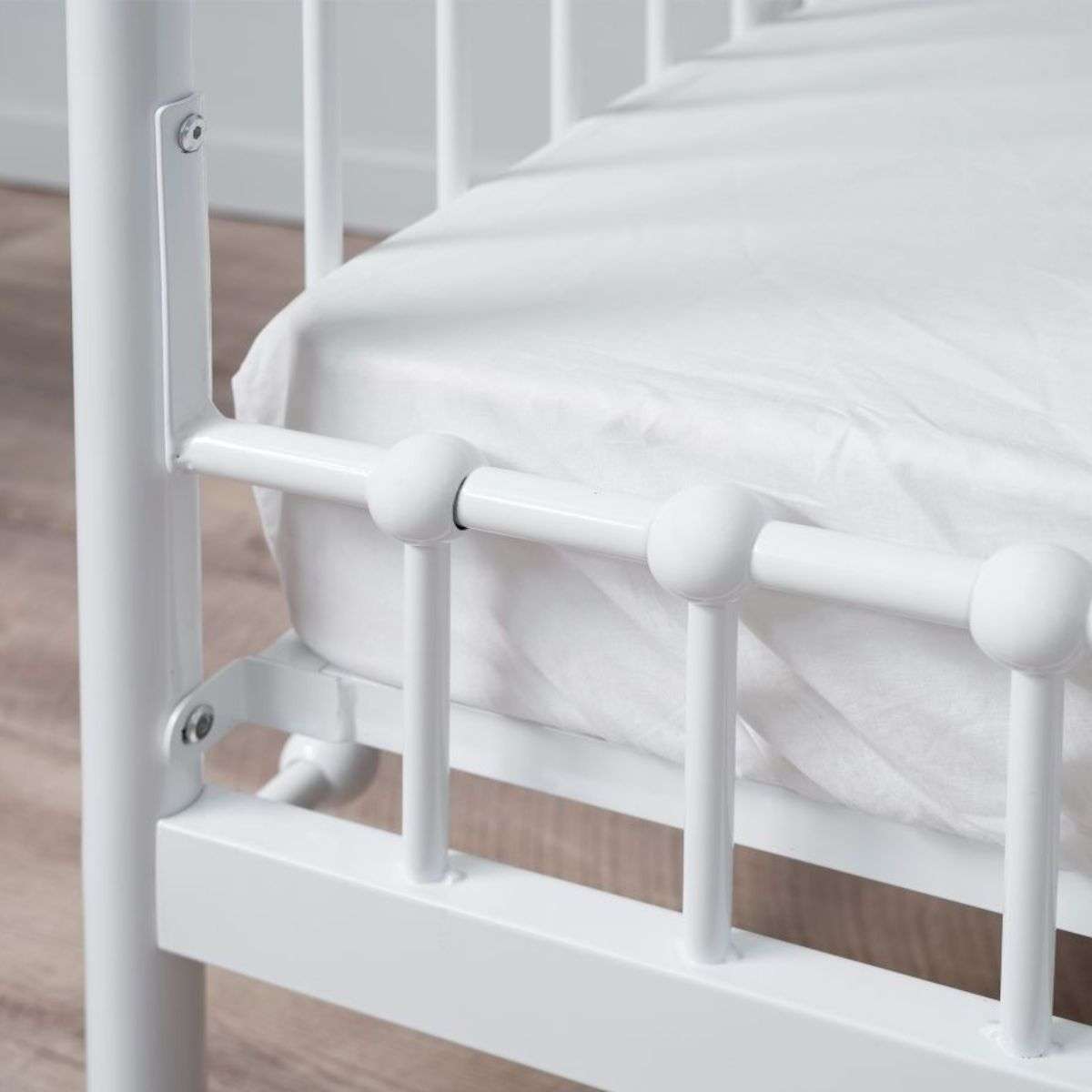 Sonata Cot Toddler Bed Conversion - White