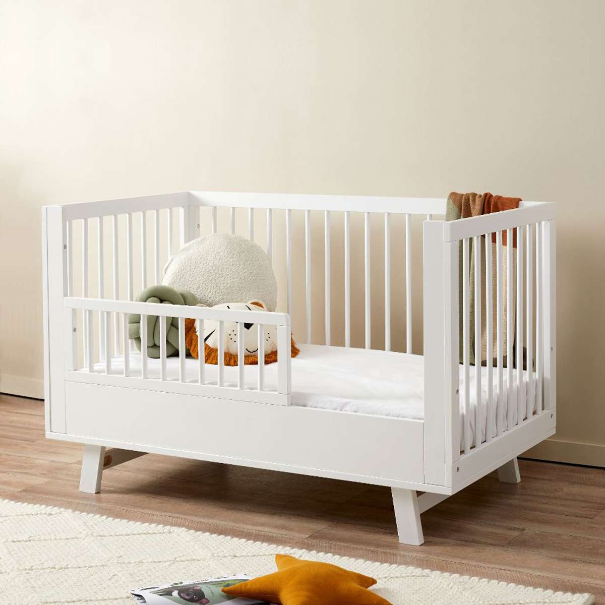 Aspen Cot Toddler Bed Half Frame - White