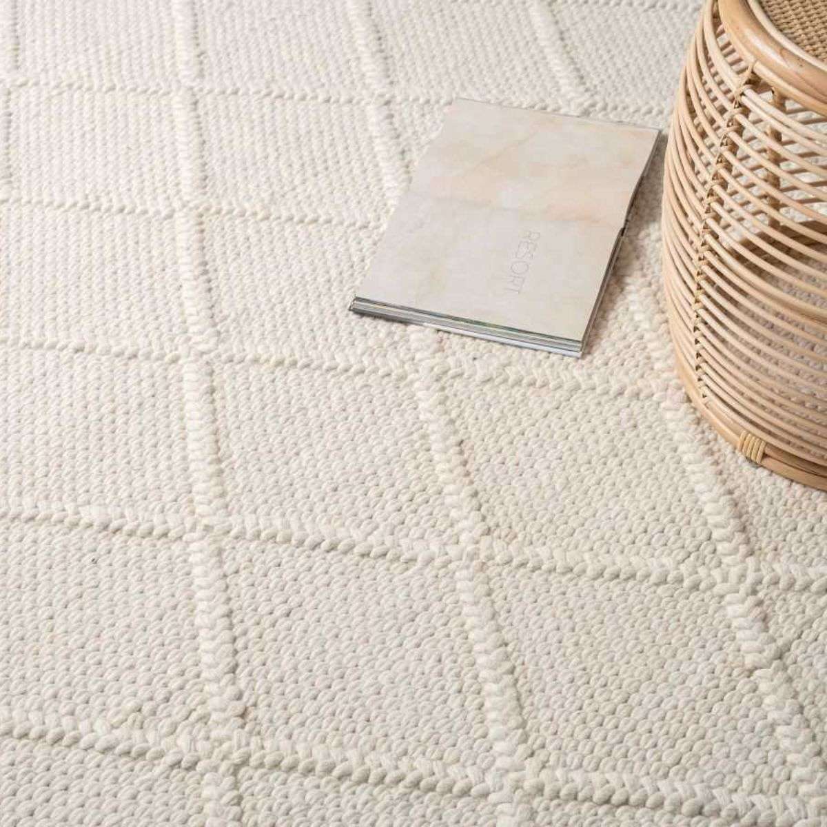 Hannah Diamond Wool Blend Floor Rug - Rectangle Large
