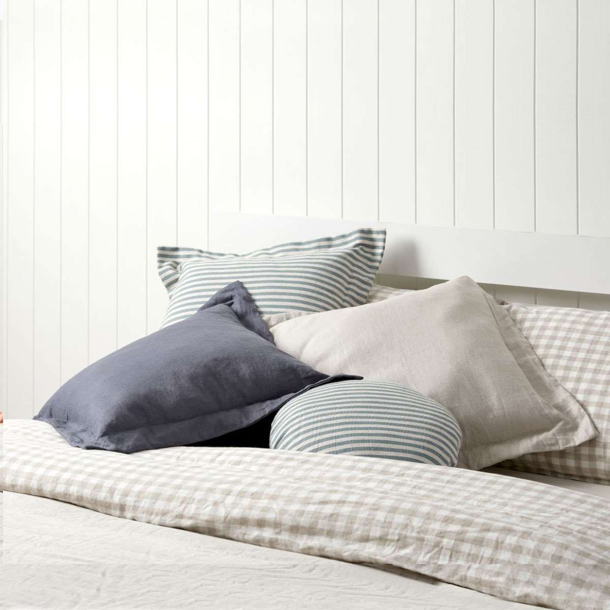 Mocka Linen Cushion - Petrol Blue