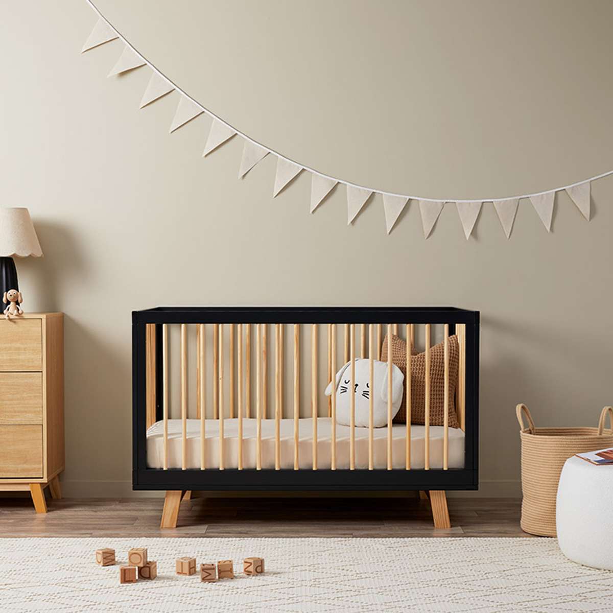 Aspen Black Natural Four Piece Nursery Set