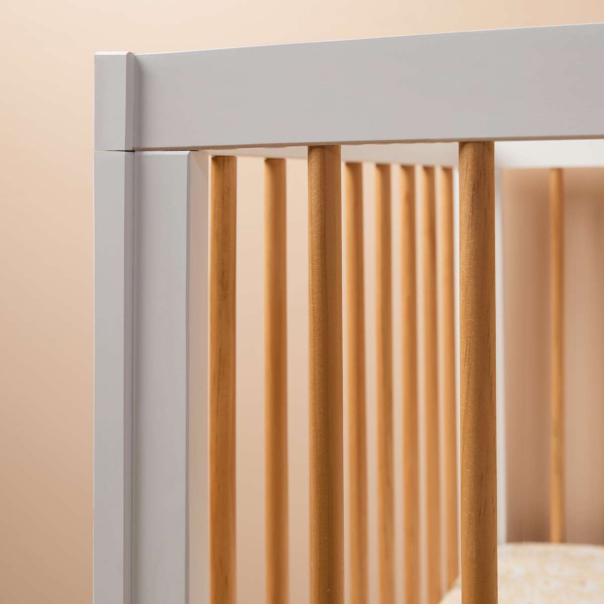 Aspen Classic Cot - White/Natural