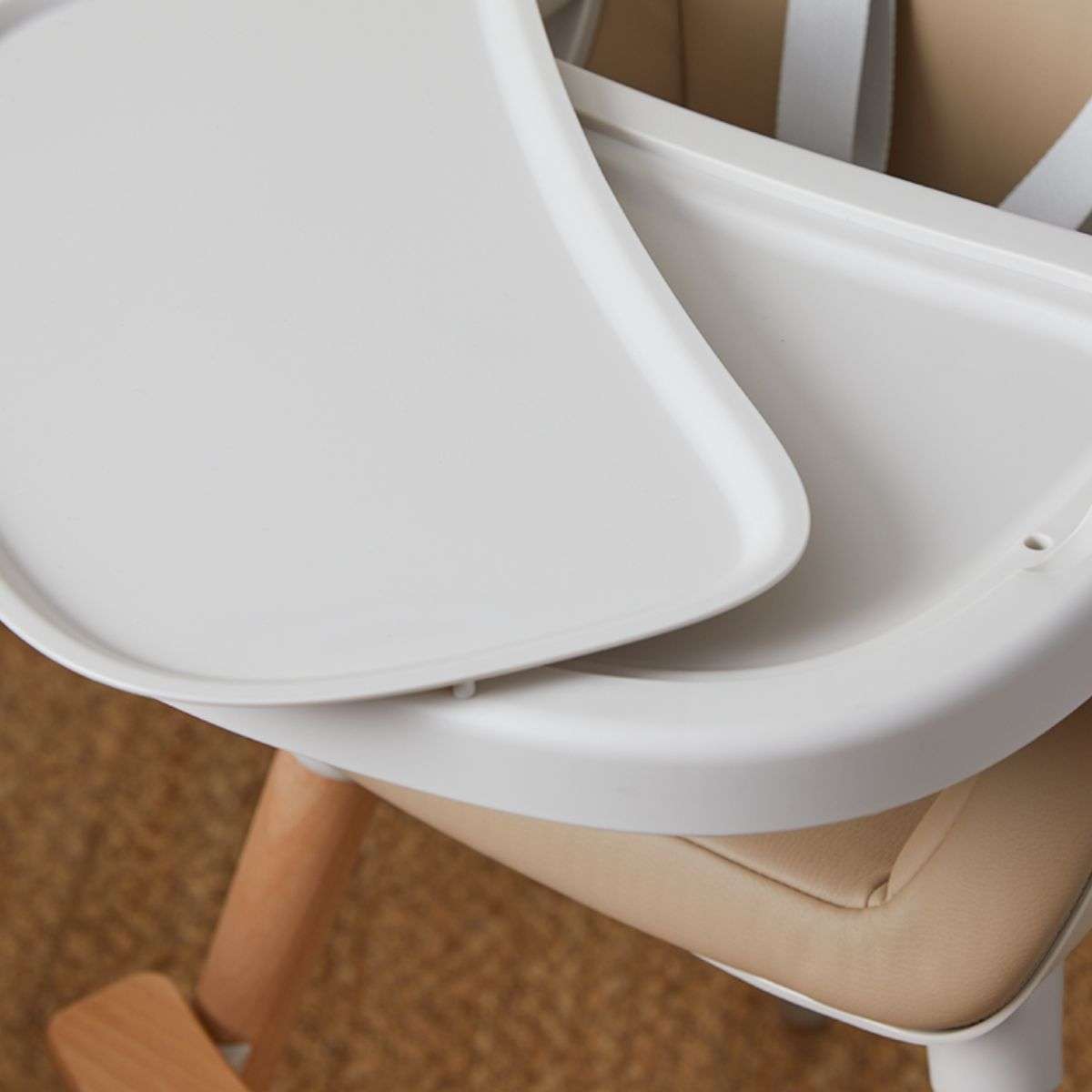 Aiden Highchair - Latte - Mocka Australia