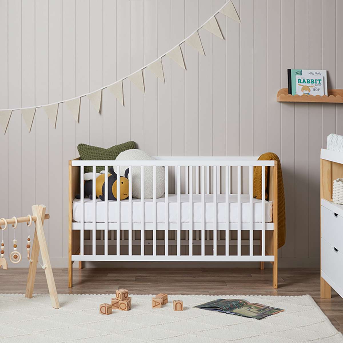 Aspiring White Natural Four Piece Set