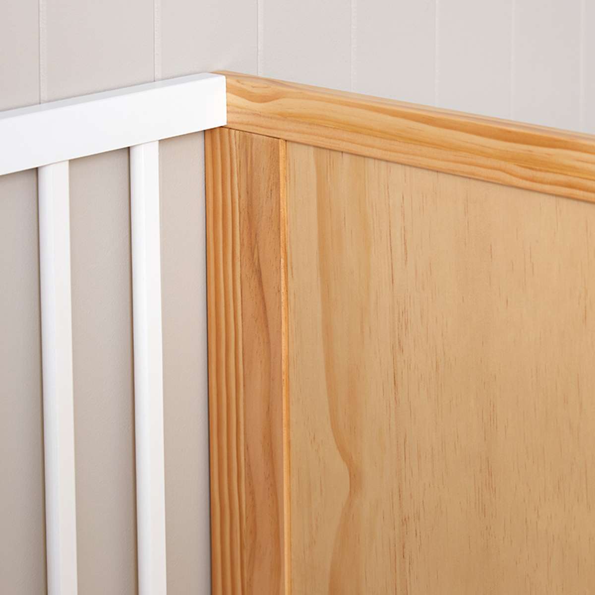 Aspiring Classic Cot - White/Natural