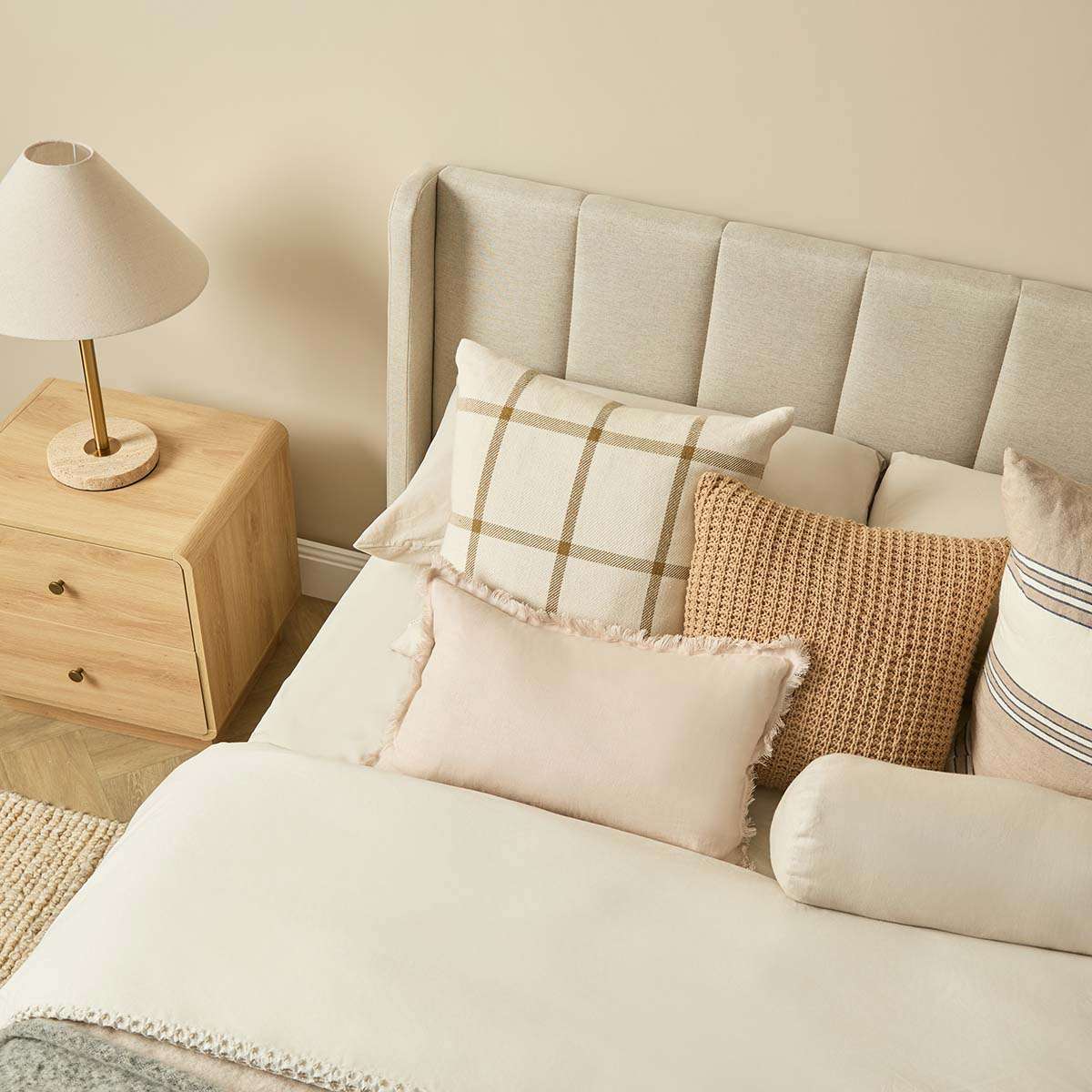 Quinn Queen Bed - Natural