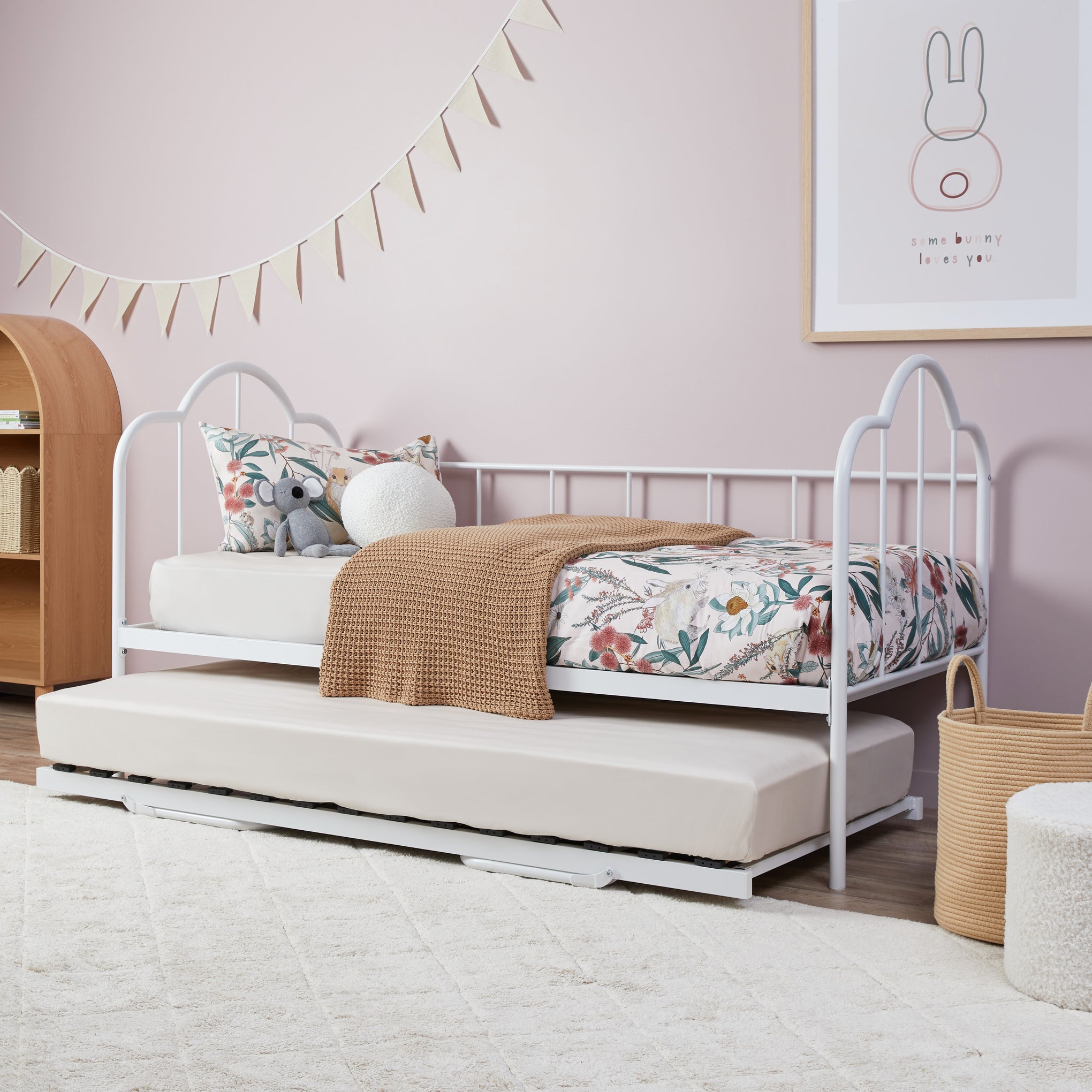 Dixie Day Bed With Trundle - White