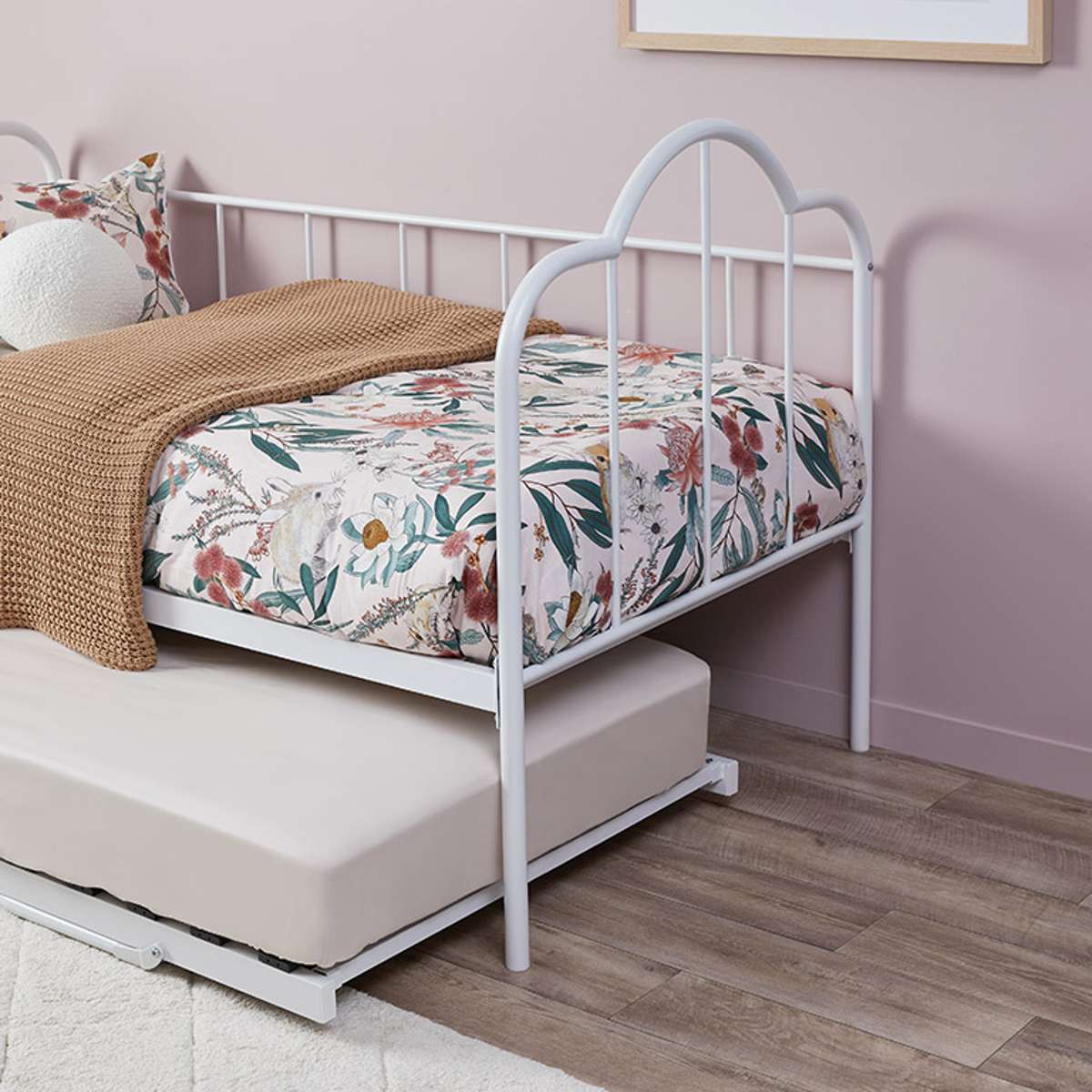 Dixie Day Bed With Trundle - White