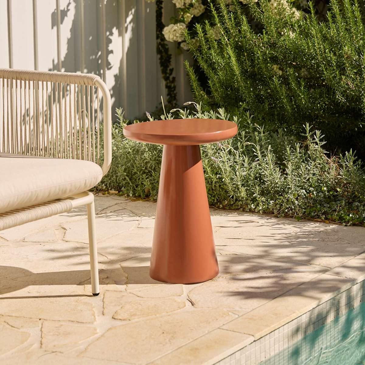 Leandro Outdoor Side Table Clay | Mocka