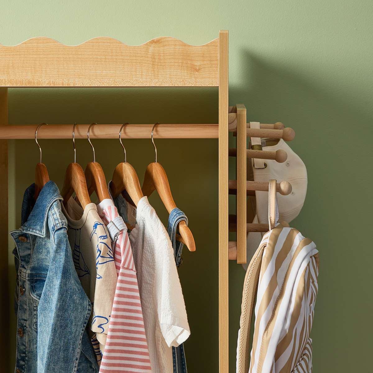 Theo Wardrobe