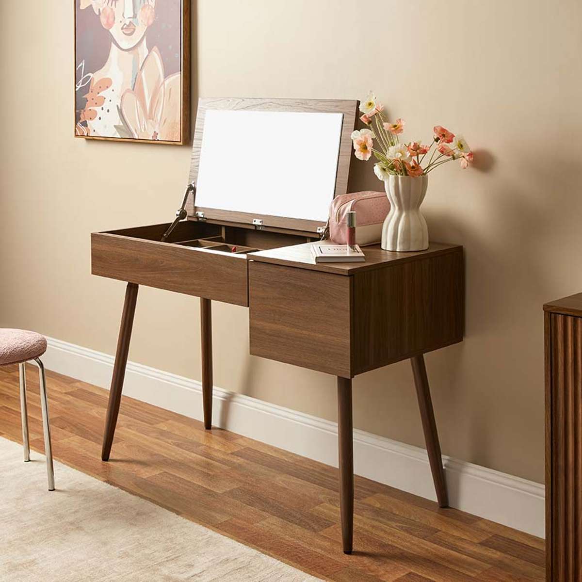Leia Make-Up Table - Walnut