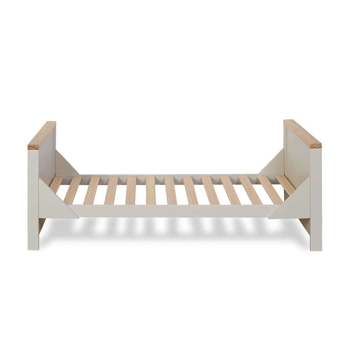 Mackenzie Four Piece Nursery Set