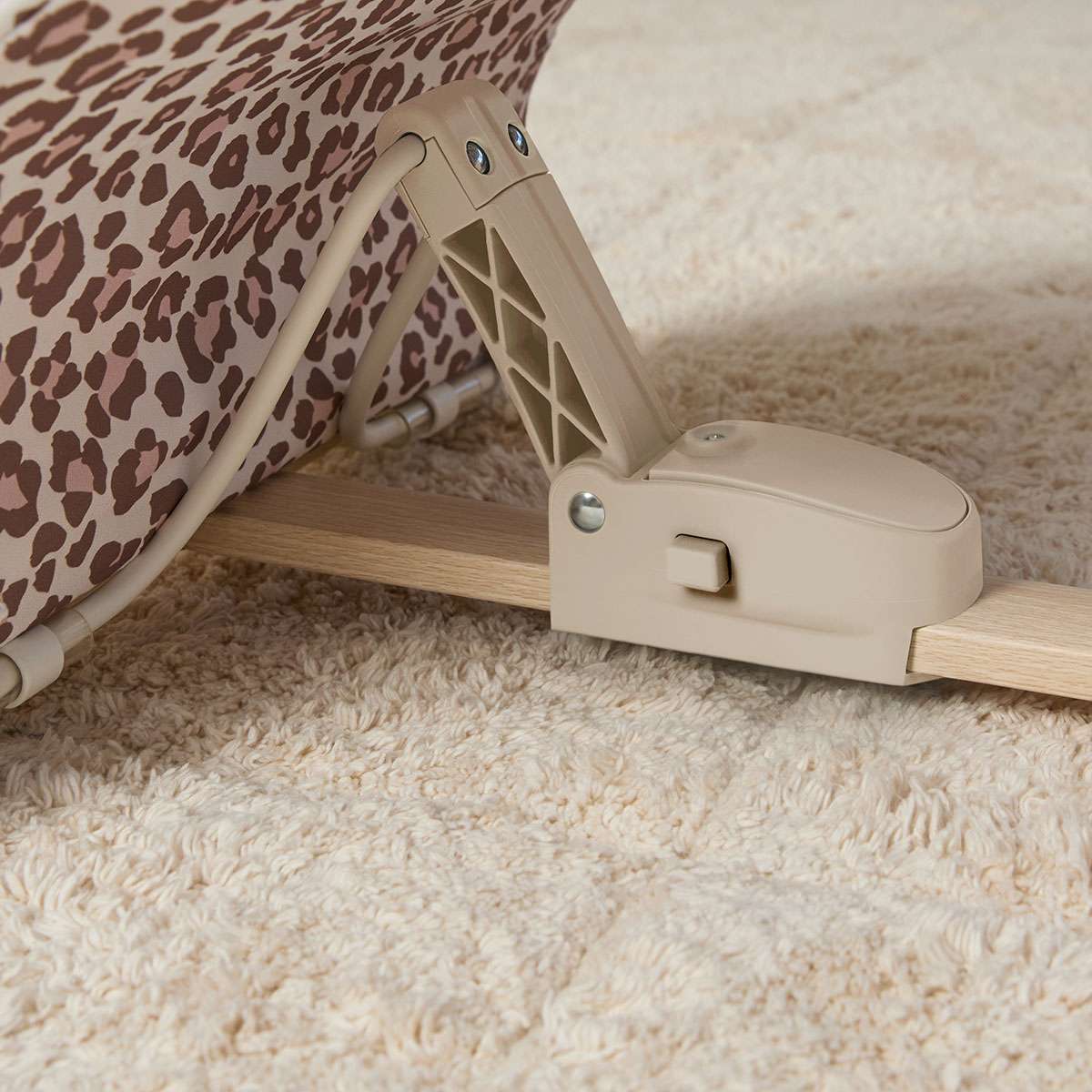 Aubrey Animal Bouncer - Leopard