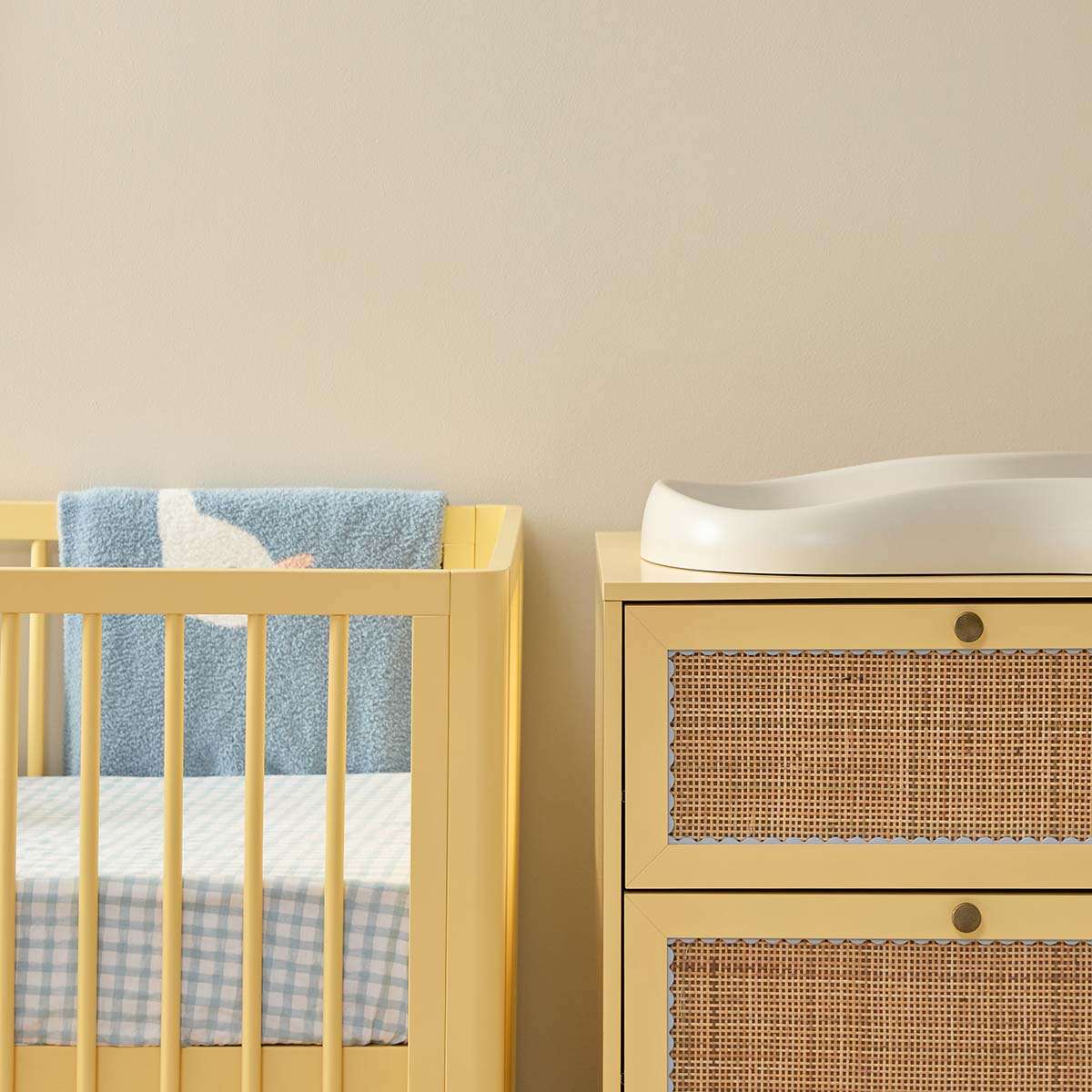 Maisie Scalloped Cot - Buttermilk