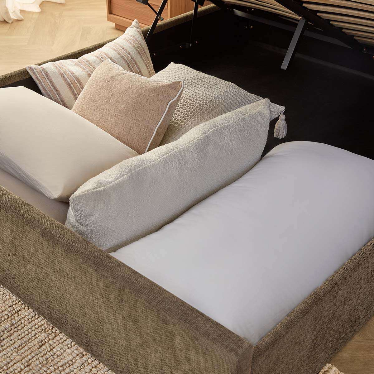 Quinn Storage Queen Bed - Dark Green