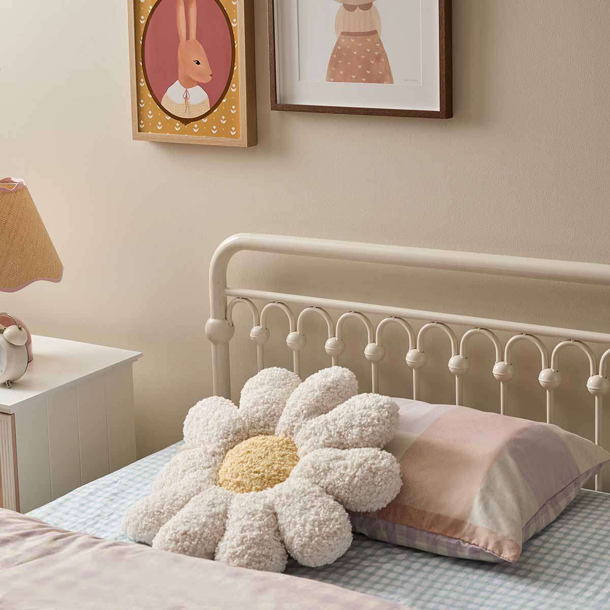 Classic Cottage Bed - King Single - Cream
