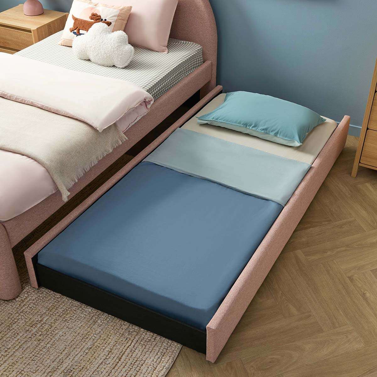 Amelie Single Trundle Bed + Mocka Mattress Bundle