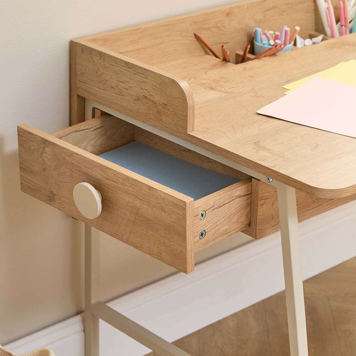 Spotty Craft Table And Stool Set - Cream