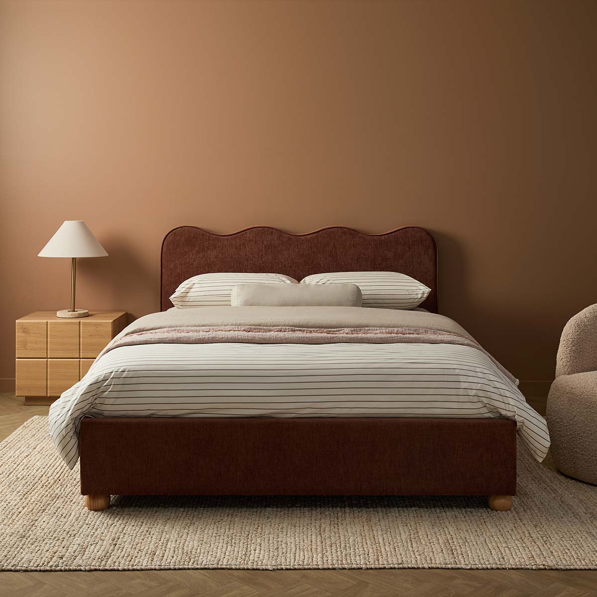 Alma Wavey Queen Bed - Cinnamon