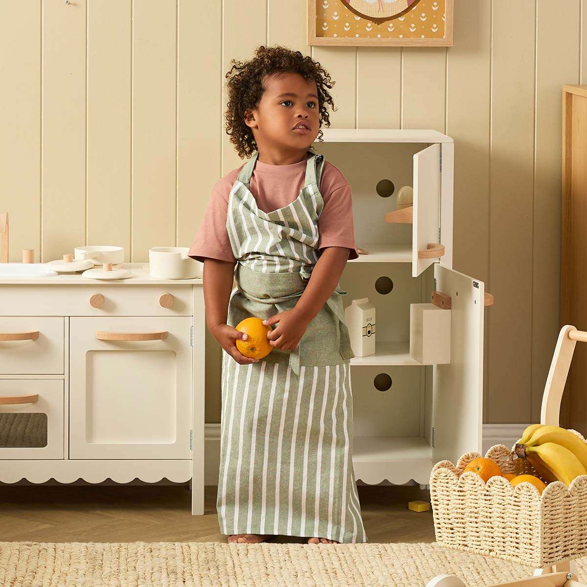 Cottage Scalloped Fridge with Play Food - Cream