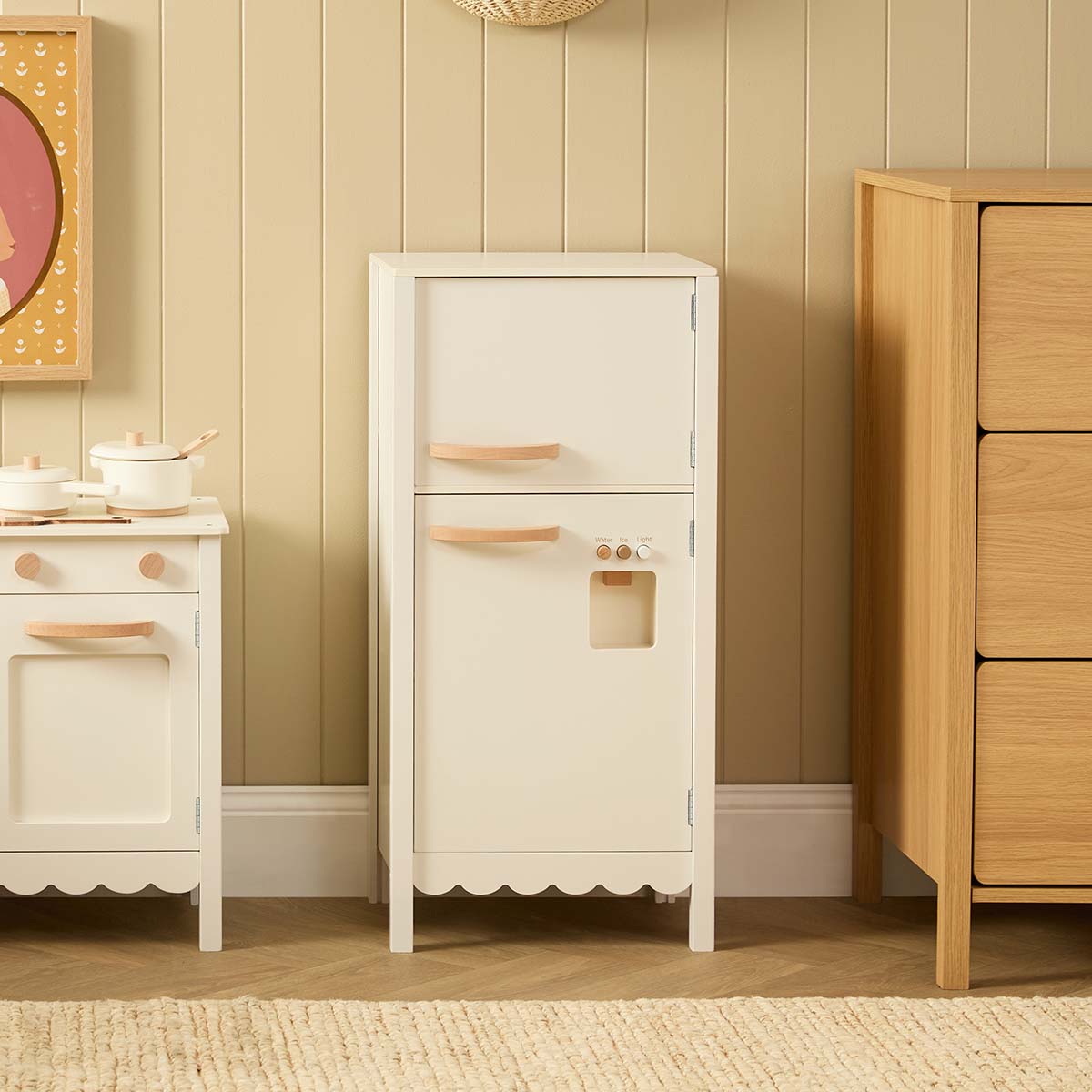 Cottage Scalloped Fridge with Play Food - Cream