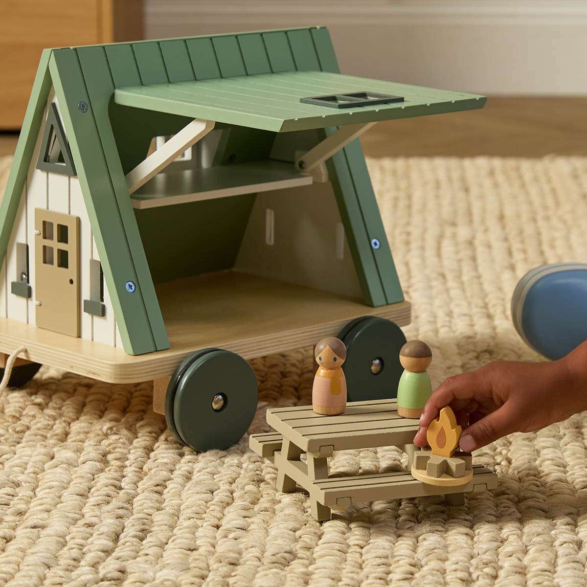 Pull Along Glamping Hut 5 Piece Set