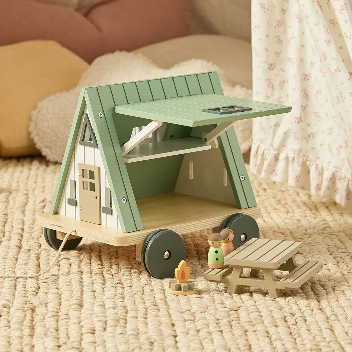 Pull Along Glamping Hut 5 Piece Set